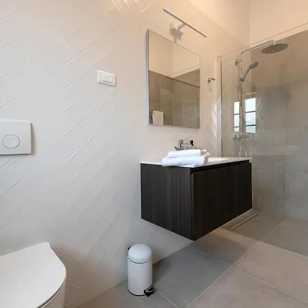 Awesome In With Kitchen Holiday home *