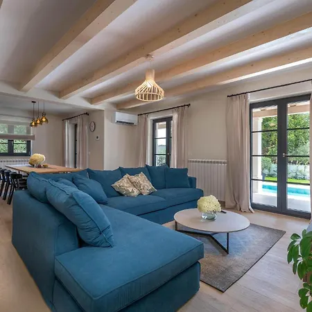 Ferienhaus Awesome In With Kitchen *