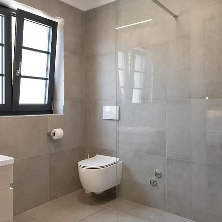 度假居 Pet Friendly In Manjadvorci